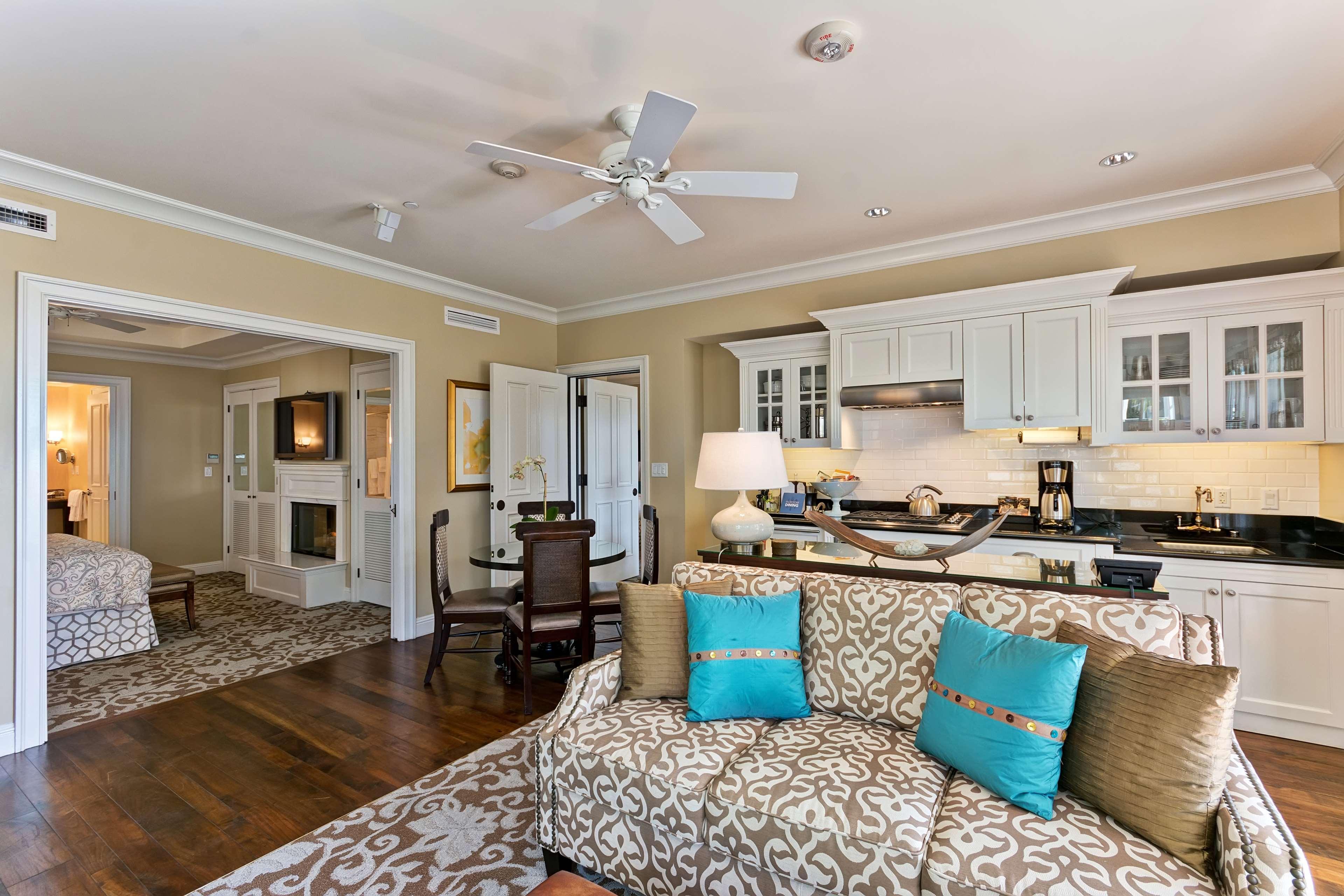 Beach Village At The Del - A Curio Collection By Hilton Coronado Exterior photo